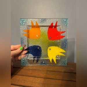 Beautiful Multicolored Stained Fuse Glass Trinket Dish‎ Colorful Fish 8" X 8"